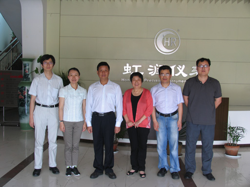 上海理工大學(xué)領(lǐng)導(dǎo)、教授一行考察虹潤公司