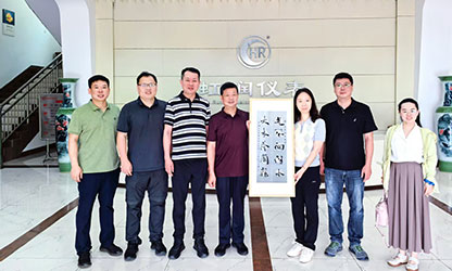 上海理工大學校友處、光電學院一行拜訪杰出校友林善平
